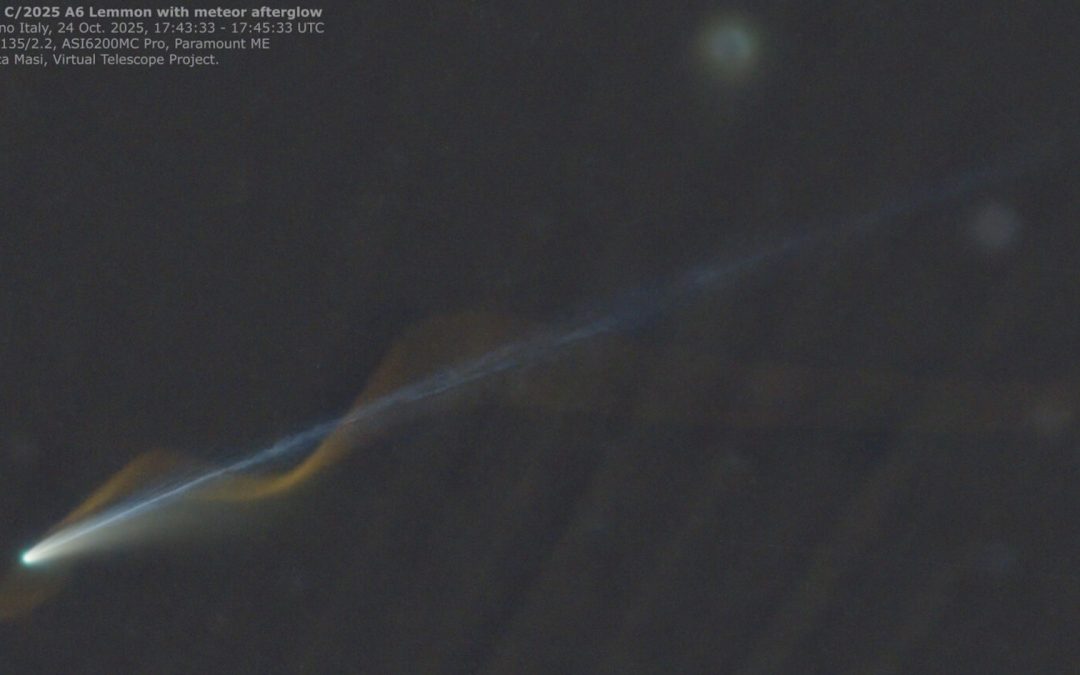 ‘Miracle’ photo captures Comet Lemmon and meteor seemingly entwined over Earth