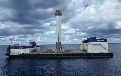 Watch Blue Origin’s huge New Glenn rocket ace its epic landing on a ship at sea (video)