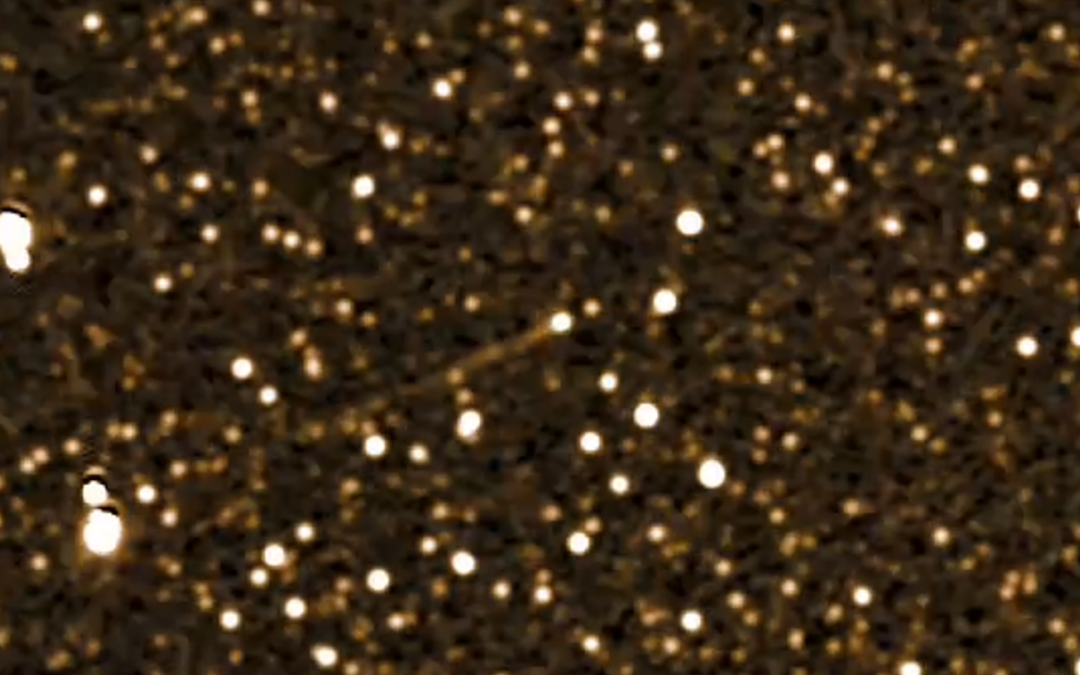 NASA spacecraft tracks comet SWAN in incredible 40-day timelapse — and even glimpses interstellar invader 3I/ATLAS (video)